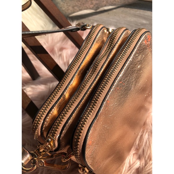 ✨✨ Vintage style 3 Layer compartment Crossbody 💕 - Picture 5 of 6